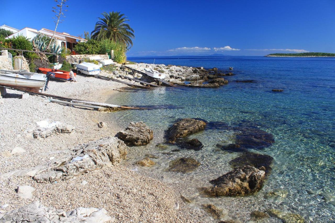 Apartments By The Sea Milna, Vis - 8895 卢卡瓦克 外观 照片