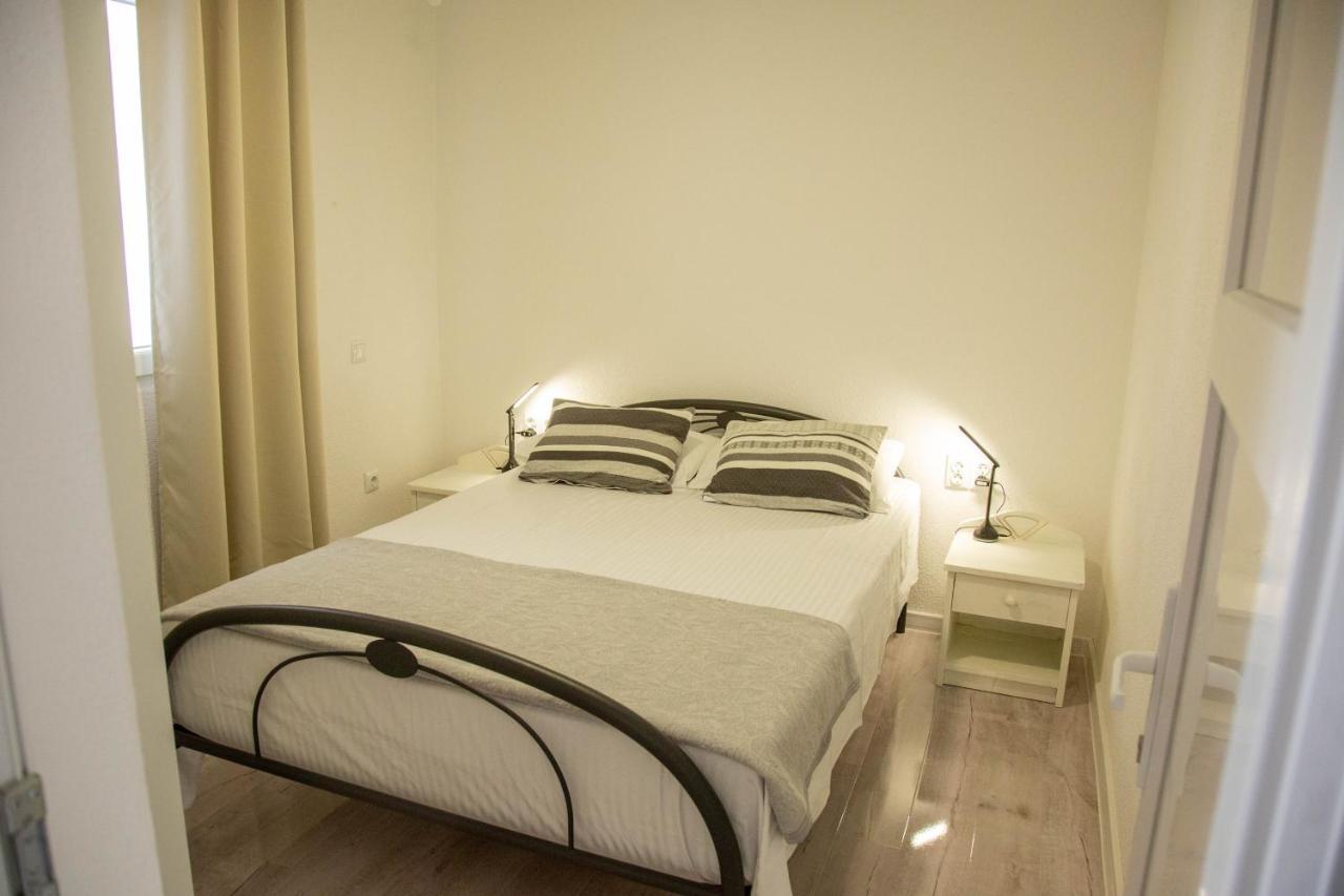 Apartments By The Sea Milna, Vis - 8895 卢卡瓦克 外观 照片